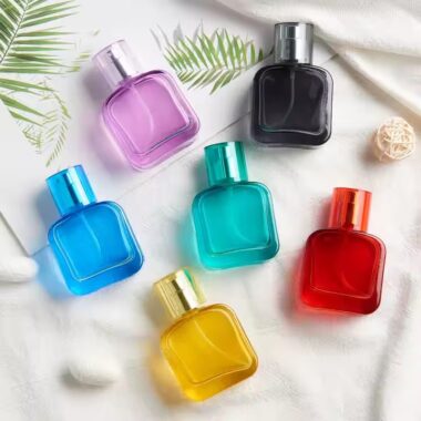 Modern Luxury Transparent Colored Glass Perfume Bottle for Wholesale