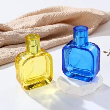 Modern Luxury Transparent Colored Glass Perfume Bottle for Wholesale
