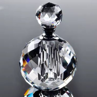 Elegant Clear Crystal Perfume Bottle for Wedding Gift Packaging