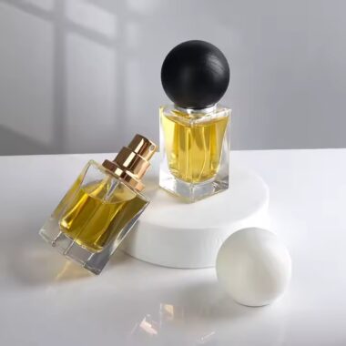 Nordic Style Transparent Glass Perfume Bottle – Wholesale Minimalist Design