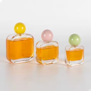 New Luxury Square Glass Perfume Bottle with Trendy Design for Fragrance Brands