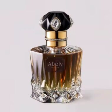 European Style Luxury Glass Perfume Bottle with Elegant Cap