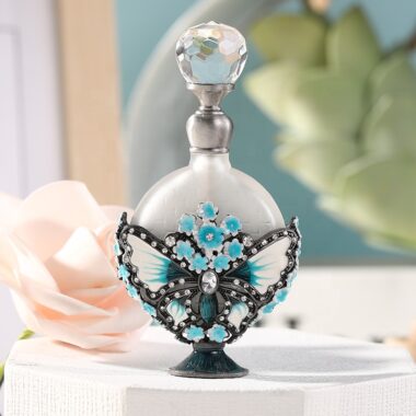 Elegant luxury glass perfume bottles available for wholesale fragrance packaging