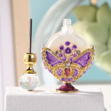 Elegant luxury glass perfume bottles available for wholesale fragrance packaging