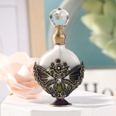 Elegant luxury glass perfume bottles available for wholesale fragrance packaging