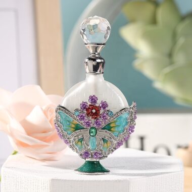 Elegant luxury glass perfume bottles available for wholesale fragrance packaging