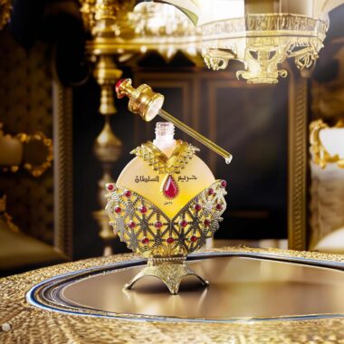 Elegant luxury glass perfume bottles available for wholesale fragrance packaging