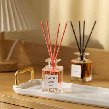 diffuser bottle with lid for aromatherapy