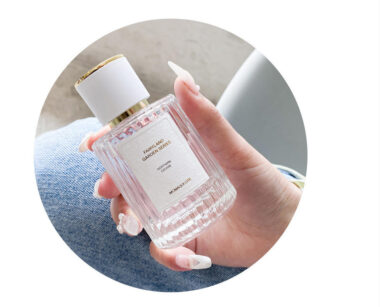   clear glass perfume spray bottle 
