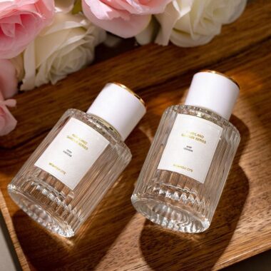   clear glass perfume spray bottle 