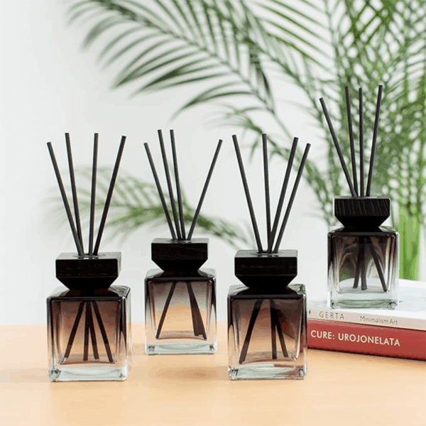 aromatherapy reed diffuser bottle