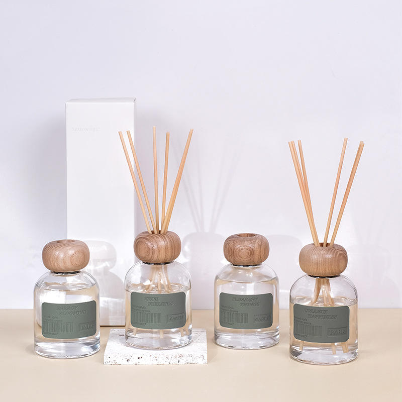 aromatherapy reed diffuser with wooden cap