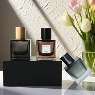 Square colorful glass perfume bottle
