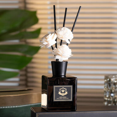 aromatherapy bottle for home decoration