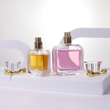 Flat round-edge bayonet glass perfume bottle