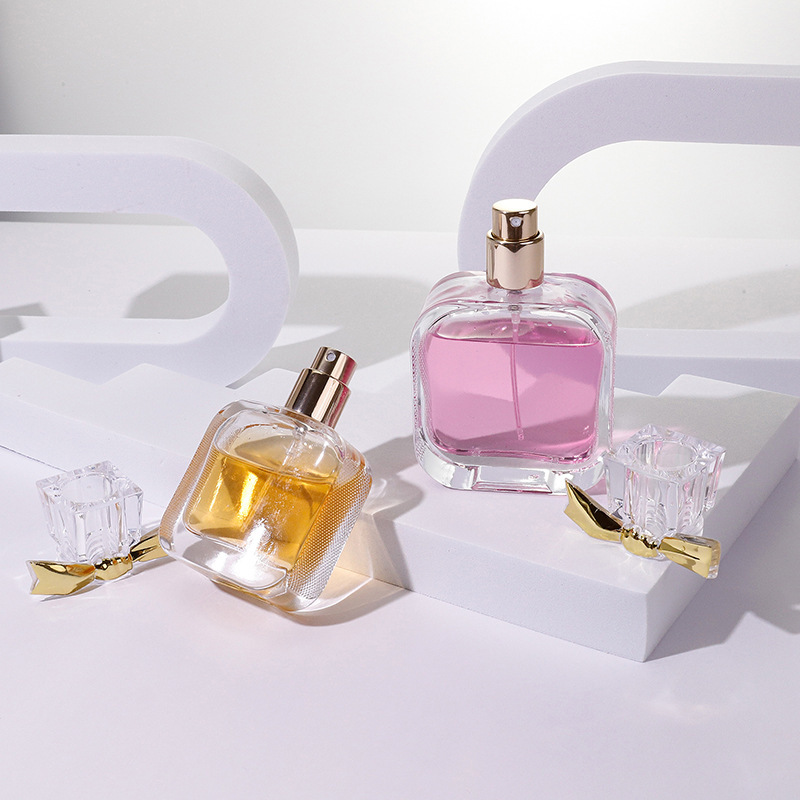 Flat round-edge bayonet glass perfume bottle