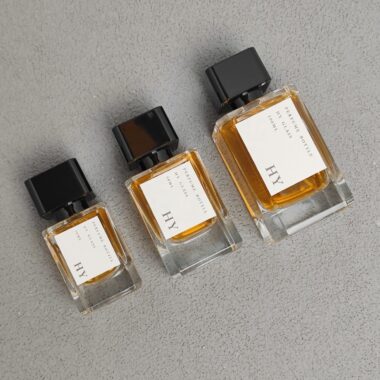 Luxury square glass perfume bottle