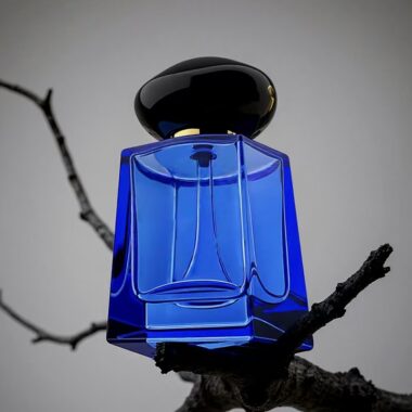 Luxury irregular curved clear glass perfume bottle design