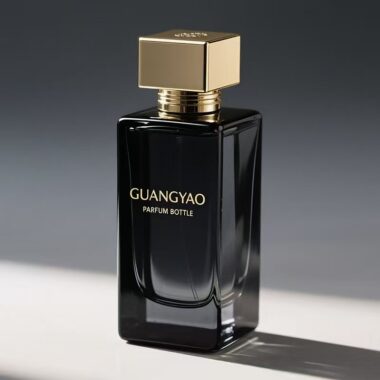 Elegant rectangle glass perfume bottle with sprayer