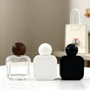 Luxury glass perfume bottle with round ball cap in 30ml 50ml