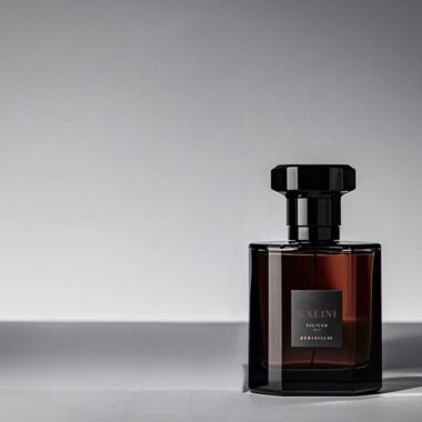 Luxury empty glass perfume bottle in multiple capacities