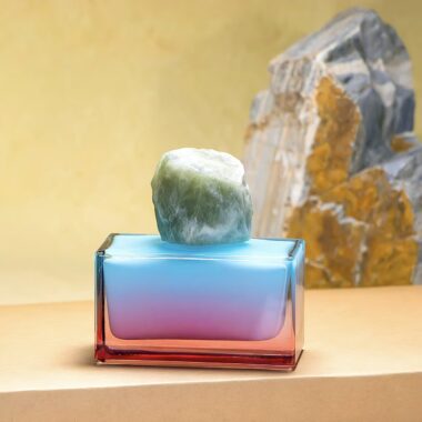 Elegant luxury refillable transparent clear glass perfume bottle