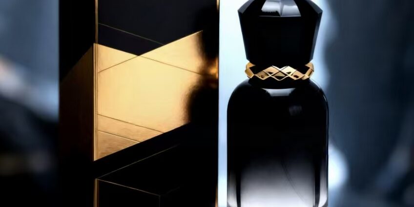 Luxury round-and-square hybrid clear glass perfume bottle design