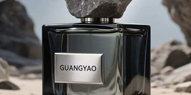 Square black transparent glass perfume bottle with stone cap