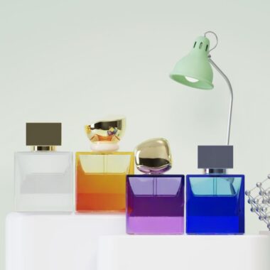 Luxury square clear glass perfume bottle with gold cap