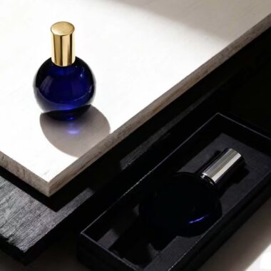 Stylish 50ml unique luxury clear glass perfume bottle