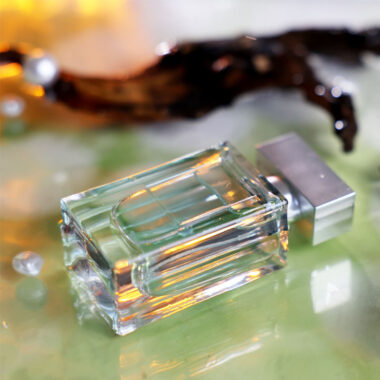Wholesale transparent empty luxury glass perfume bottle